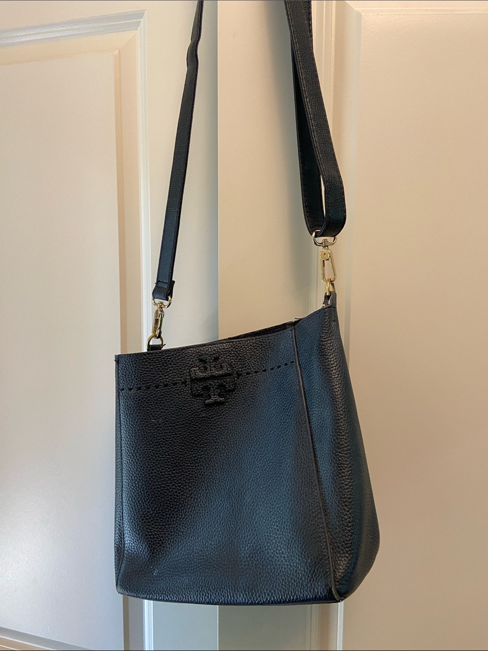 Tory Burch Black Bucket Pebbled Leather Convertible Crossbody Bag